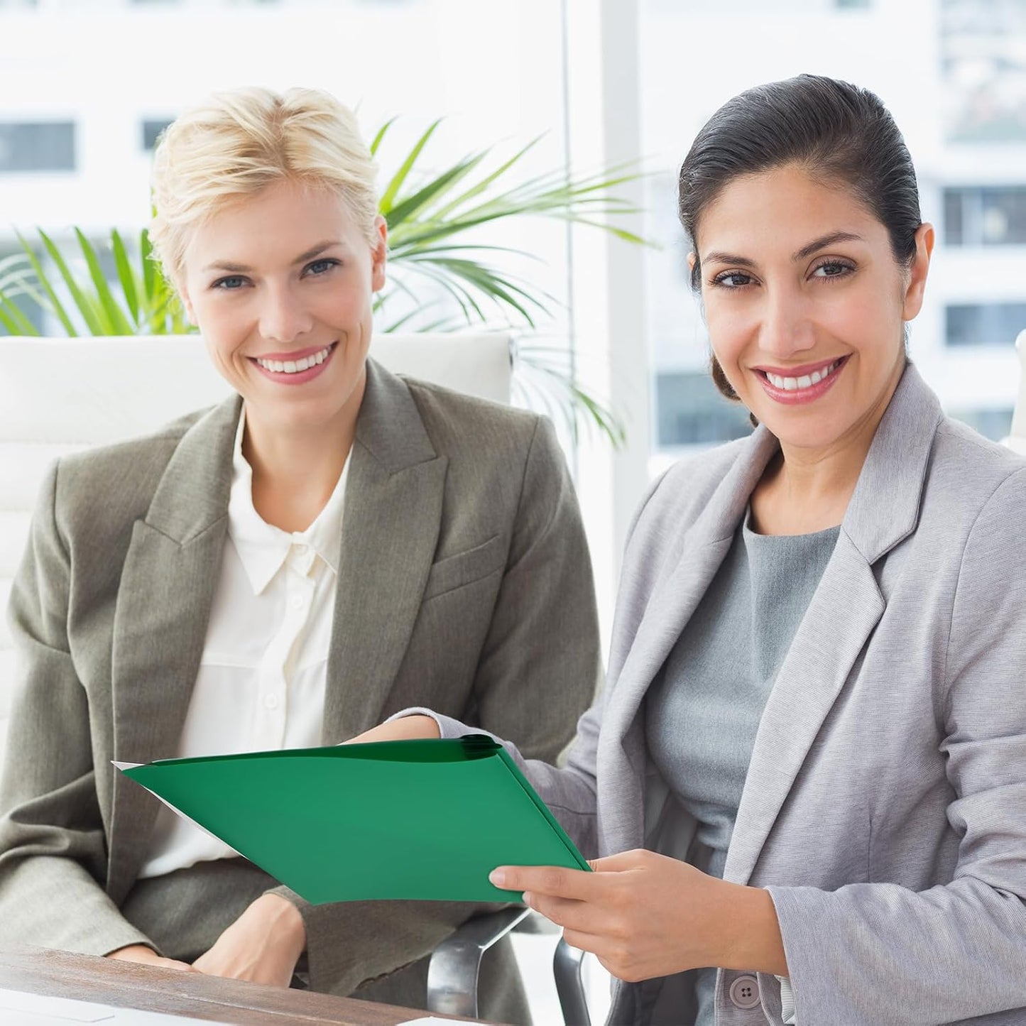 Patelai 48 Pcs Plastic Folders with 2 Pockets and 3 Prongs Home Folders with Card Slot Letter Size Heavy Duty Report Covers for Back to School(Green,Simple Style)