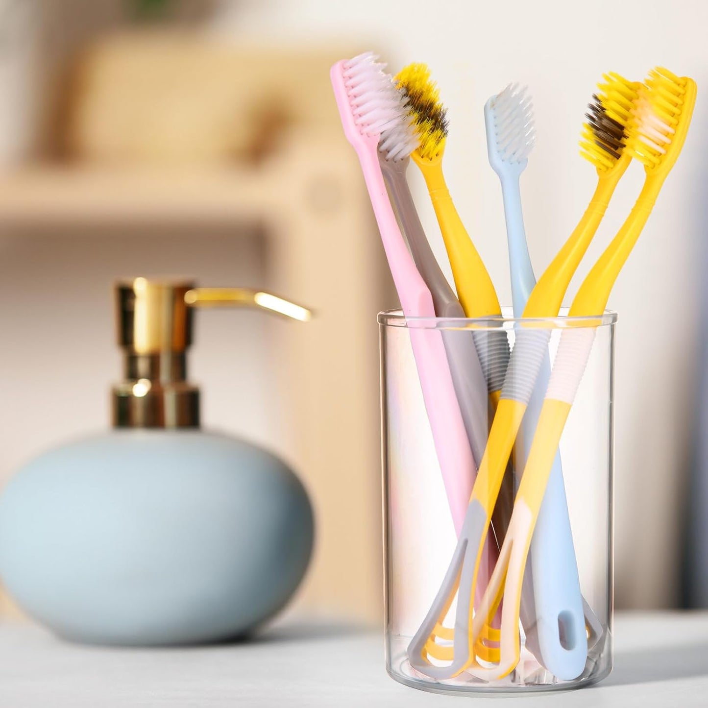 Crtiin 20 Pack Clear Acrylic Pen Holder Makeup Brush Round Pencil Holder for Desk Pen Cups Desk Organizers and Storage Desktop Stationery Organizer for Office School Home Supplies