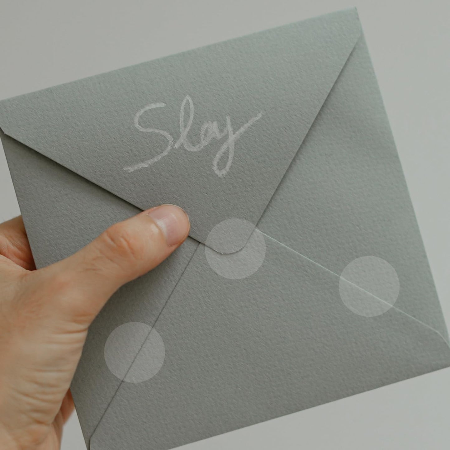 1 Inch Clear Transparent Round Waterproof Sticker,Envelope Tab Sealer and Retail Package Round Clear Seal Labels Self Adhesive Stickers,1050 Labels Per Bag