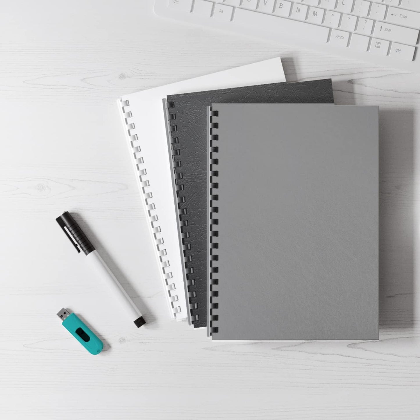 Binditek 100 Pack Plastic Binding Comb Spines, 5/8 Inch Diameter, 120 Sheet Capacity, for Letter Size, Black, for Students and Coworkers