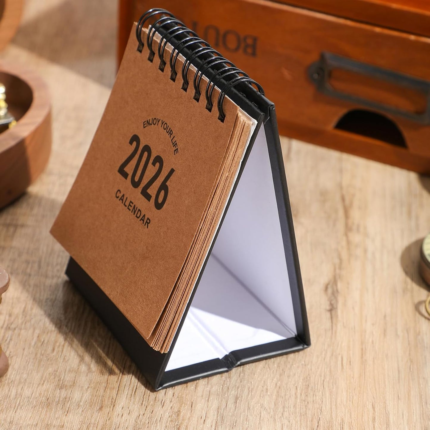 Mini Desk Calendar 2025-2026- Small Desktop Calendar July 2025 to Dec 2026, Mini Daily Schedule Thick Paper Twin-Wire Binding with Stickers for Home Office School (Kraft paper color)