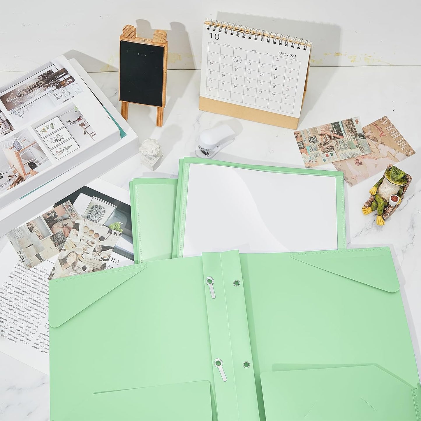 Henoyso 36 Pcs Plastic Folder with Clear Front Pocket and 3 Prong Plastic Folders with Card Slot Pocket Folders with Prongs for School Office (Light Green)