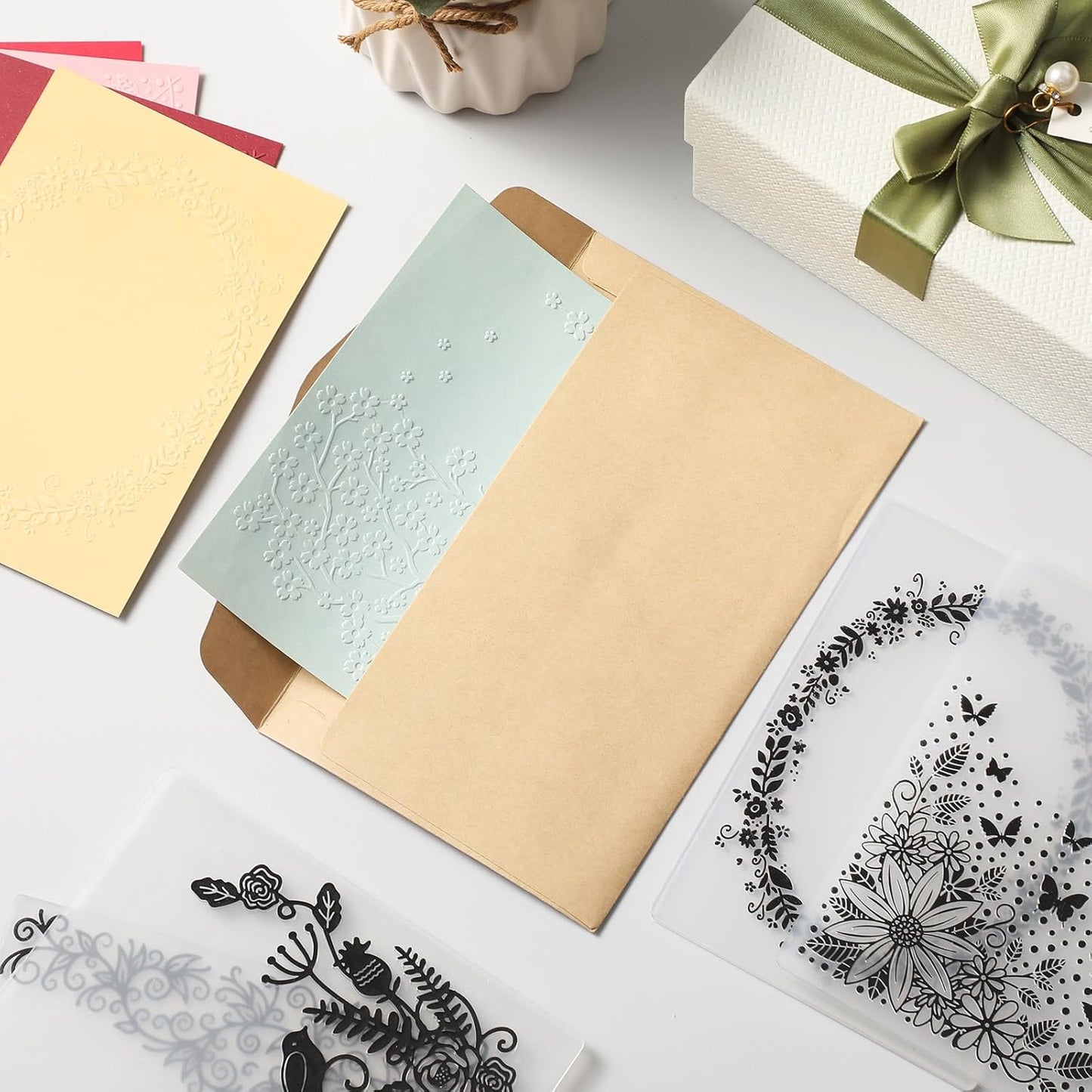 Geiserailie 8 Pieces Embossing Folders Embossing Machine Template Paper Card Heart Folders for Card Making DIY Flower Scrapbook Photo Album Craft Decoration 5.9 x 4.1 Inch(8 Pcs,Natural Style)